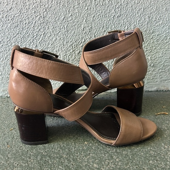 Tory Burch Delany Strappy Heels Open Toe Leather Sandals Block Heel Sz 7 - Picture 6 of 10